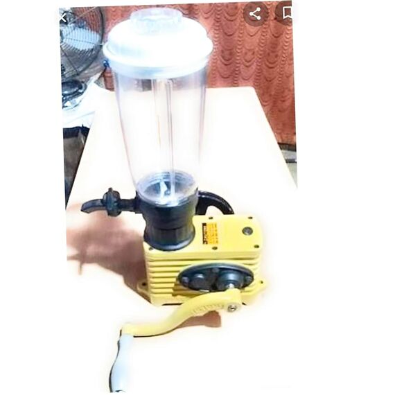 MANUAL MANGO JUICER MACHINE